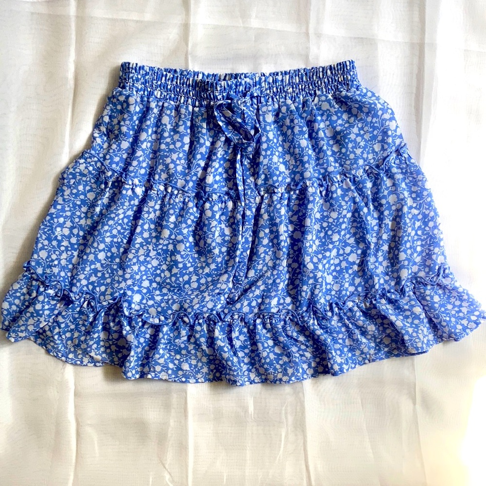 NWT Boho Frilly Skirt 🦋
